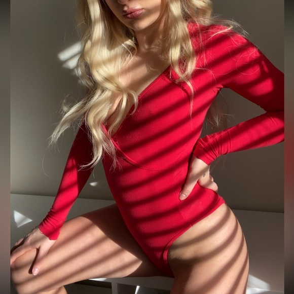 American apparel red leotard bodysuit - Picture 3 of 3